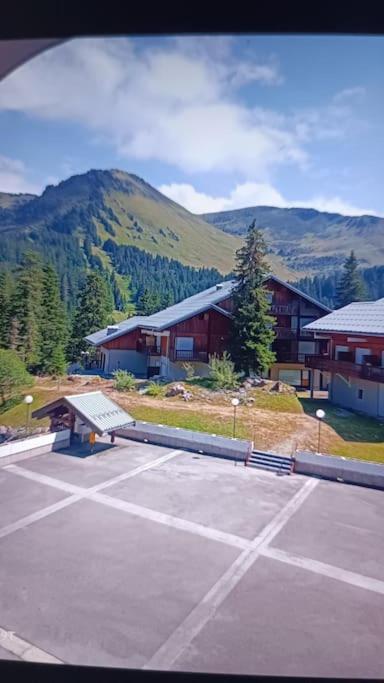 Studio Au Pied Des Pistes Avec Vue Sur La Montagne Mieussy Bagian luar foto